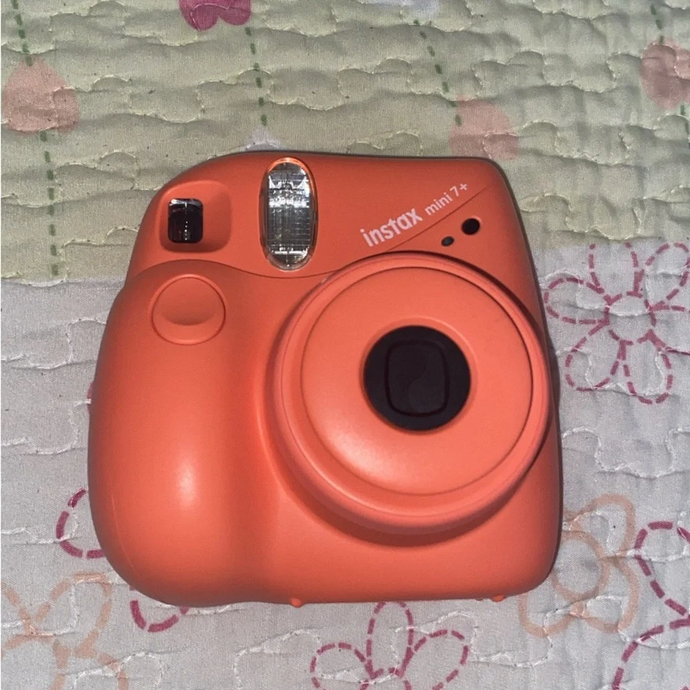 FujiFilm Instax Mini 7+ Light Coral Bundle